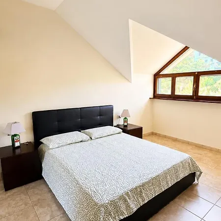 Ca' La Vista Apartment
